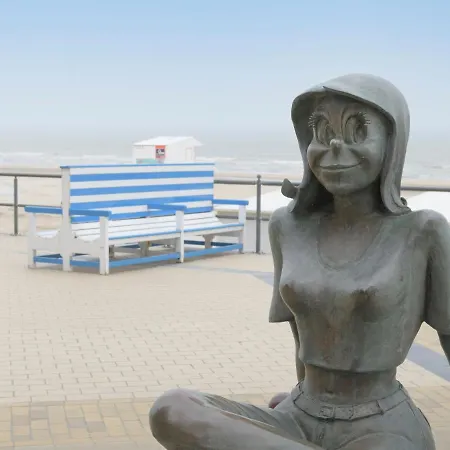 With Sea View In * ميدل كيرك