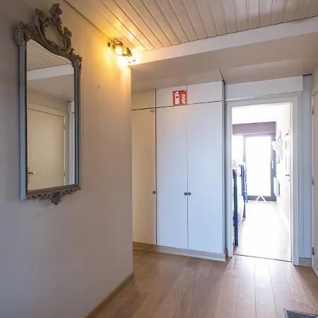 Apartment With Sea-view From Terrace
